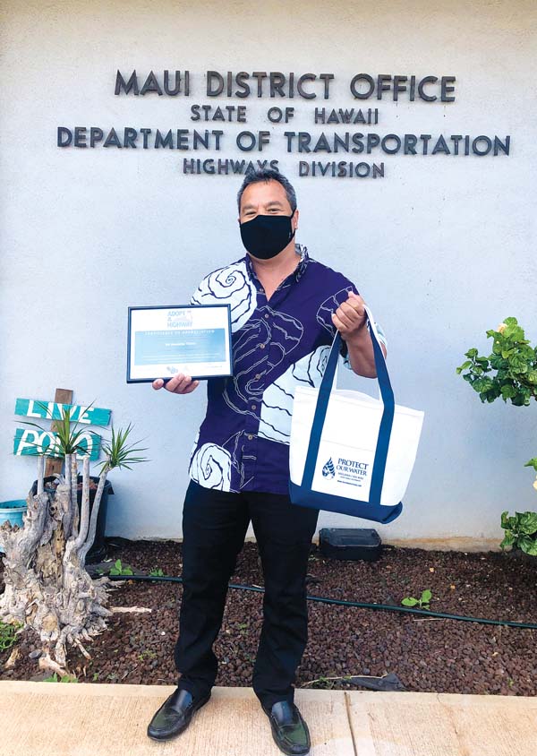 Na Hoaloha ‘Ekolu recognized for AdoptAHighway participation News